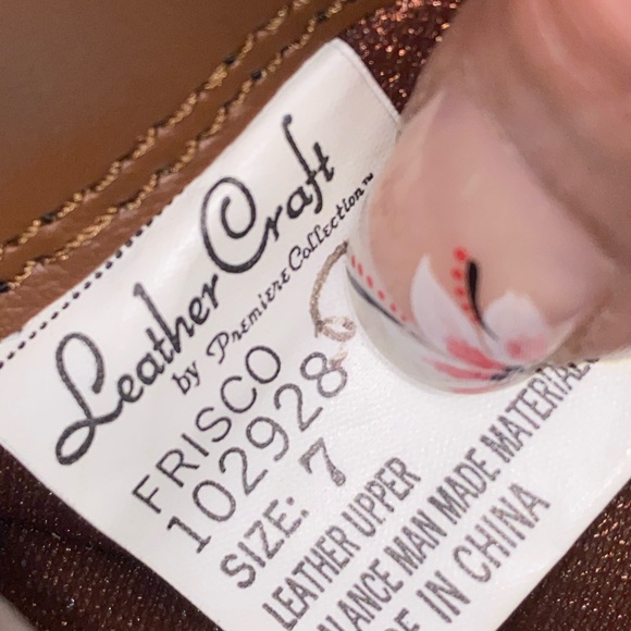 Minnetonka Brown Fringed Ankle Boots - Picture 3 of 15